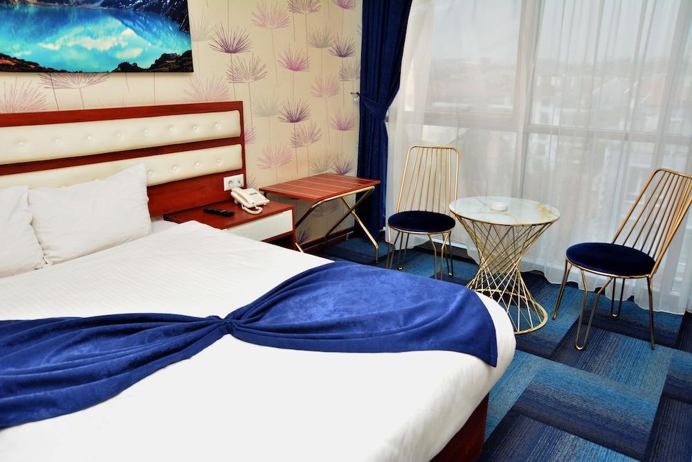 Business Grand Hotel
