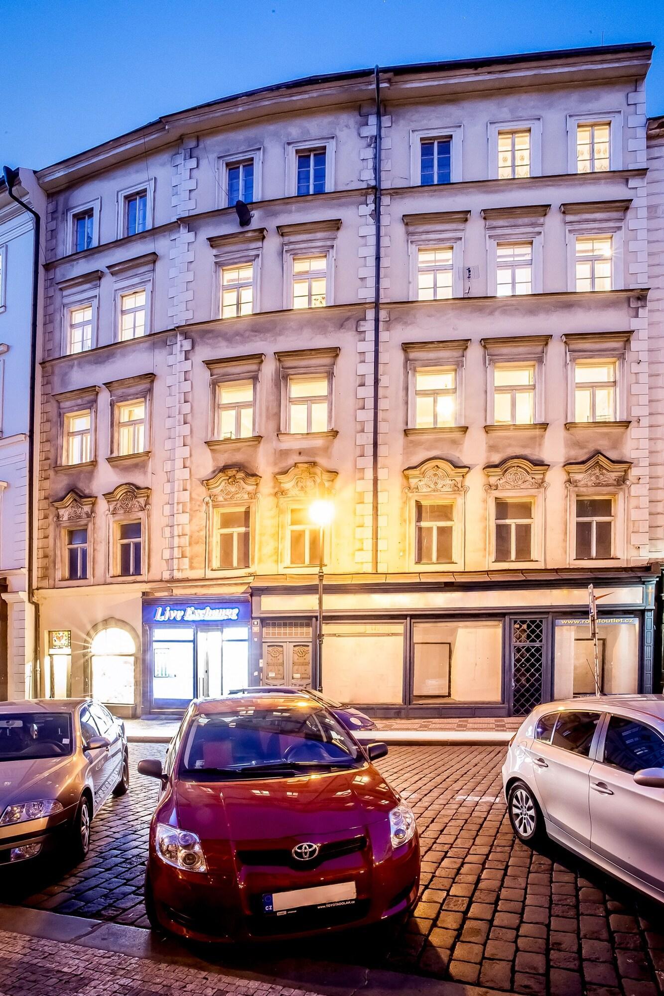 Ahoy Hostel