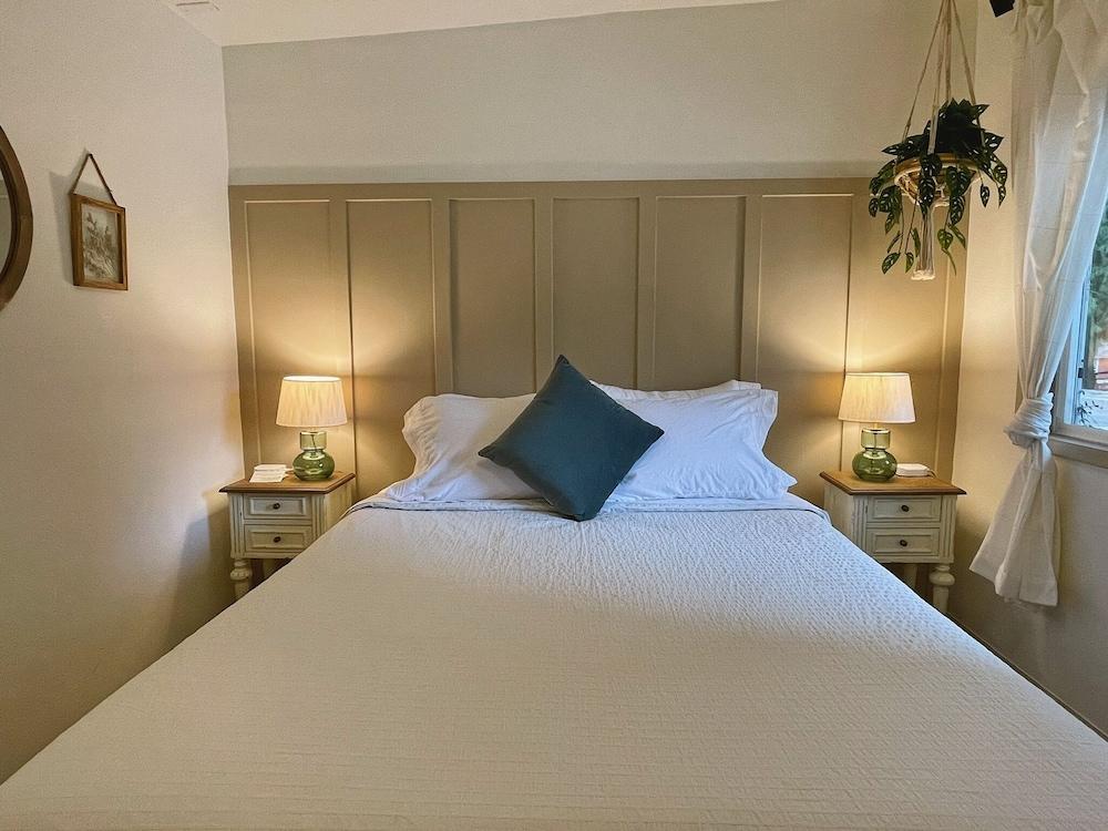 Emerald Valley Inn