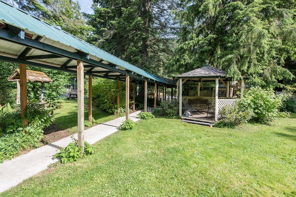 Emerald Valley Inn