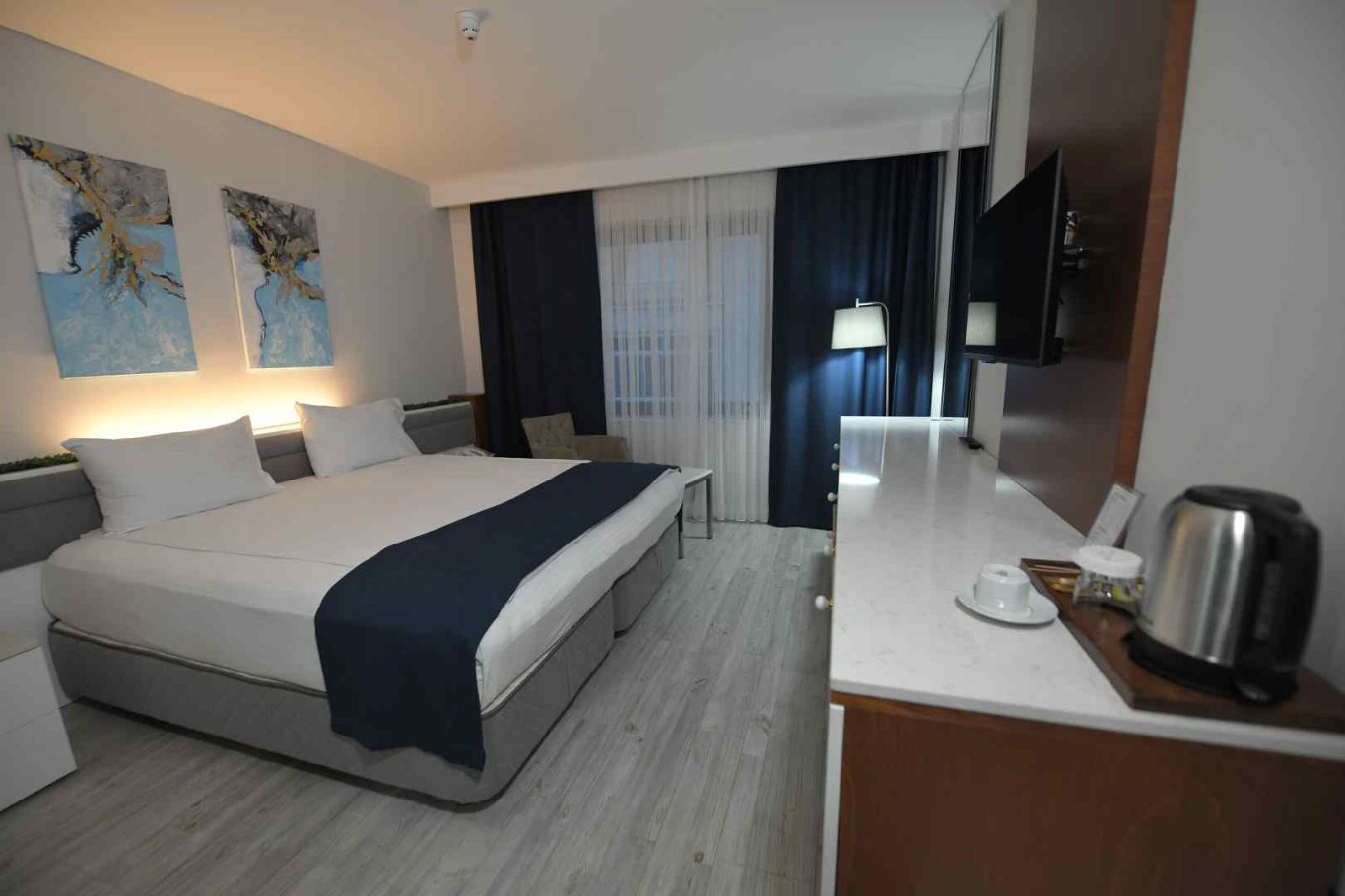 Nadir  Business Hotel