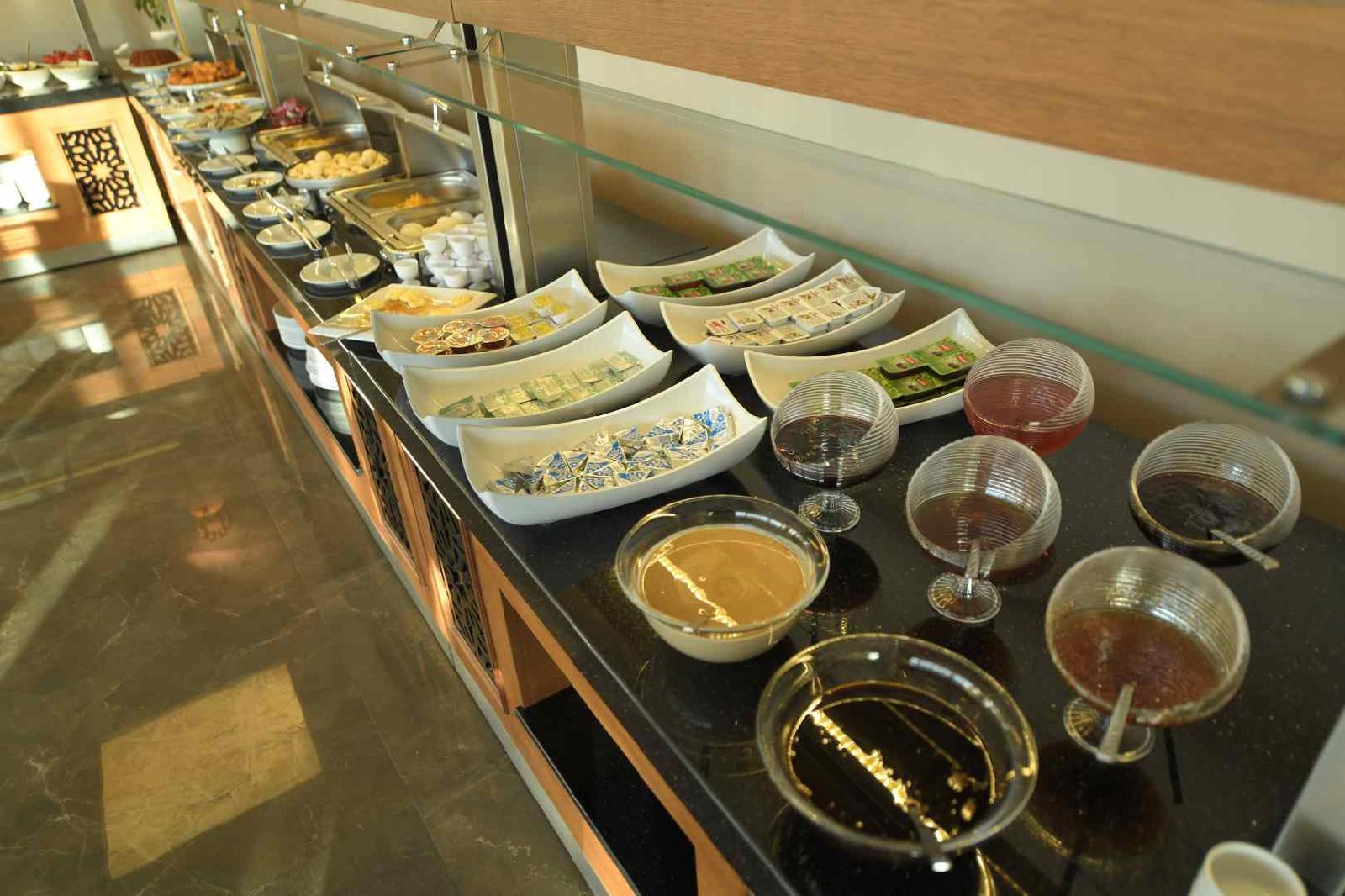 Nadir  Business Hotel