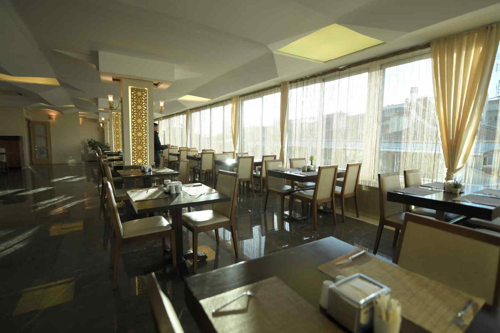 Nadir  Business Hotel