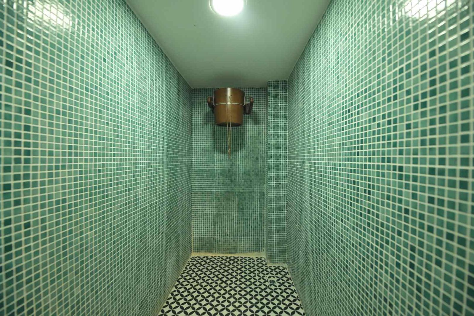 Nadir  Business Hotel