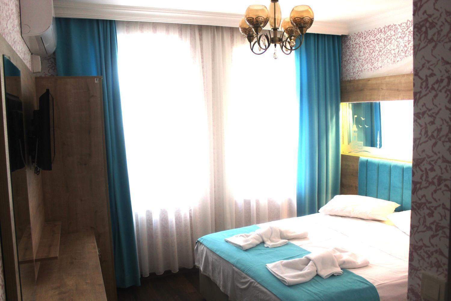 Hotel Megaron