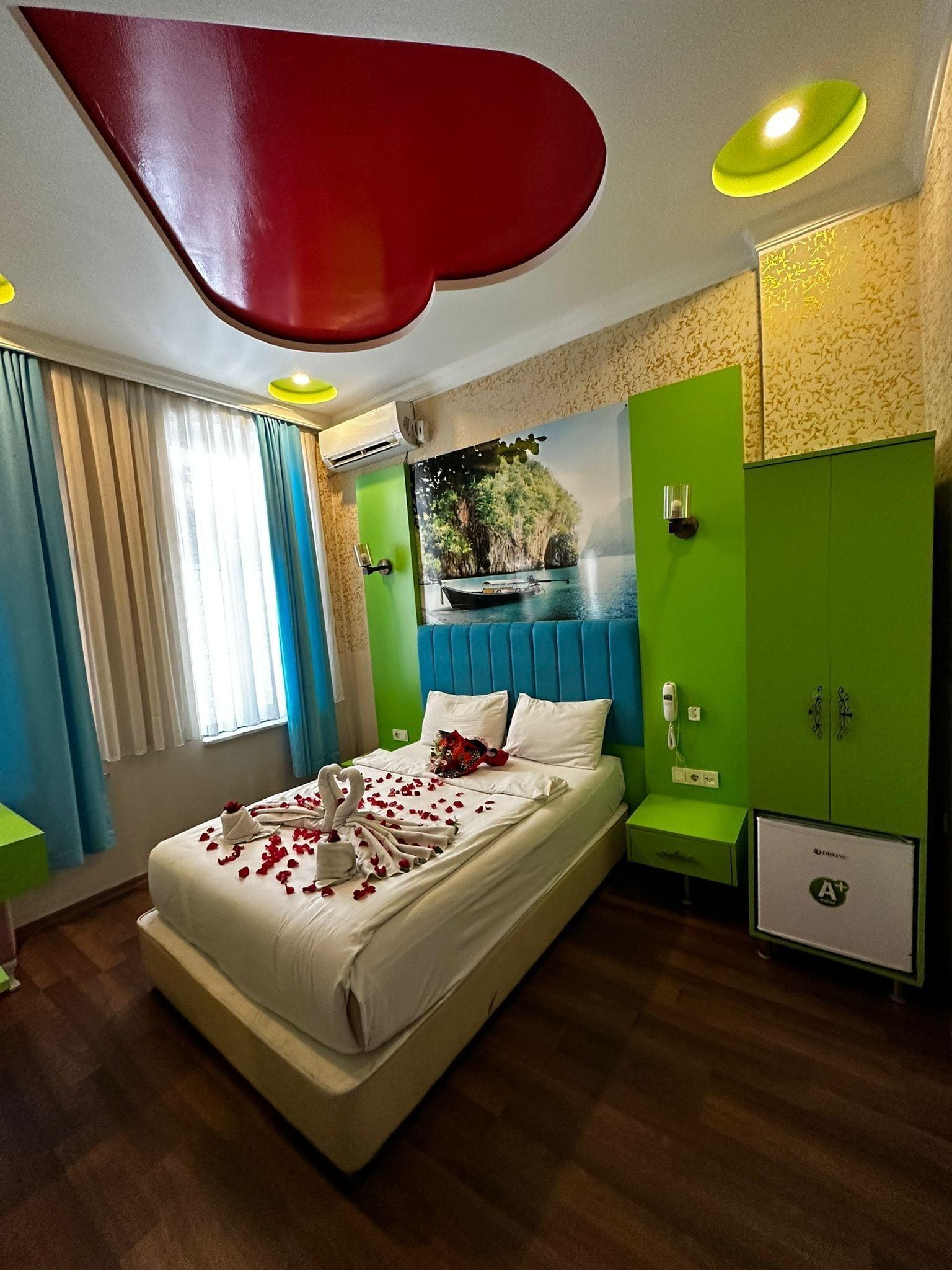 Hotel Megaron