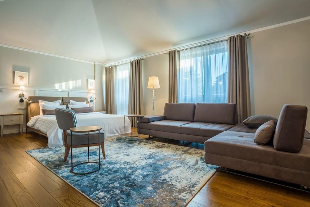 Boutique Hotel And Villa Promenade