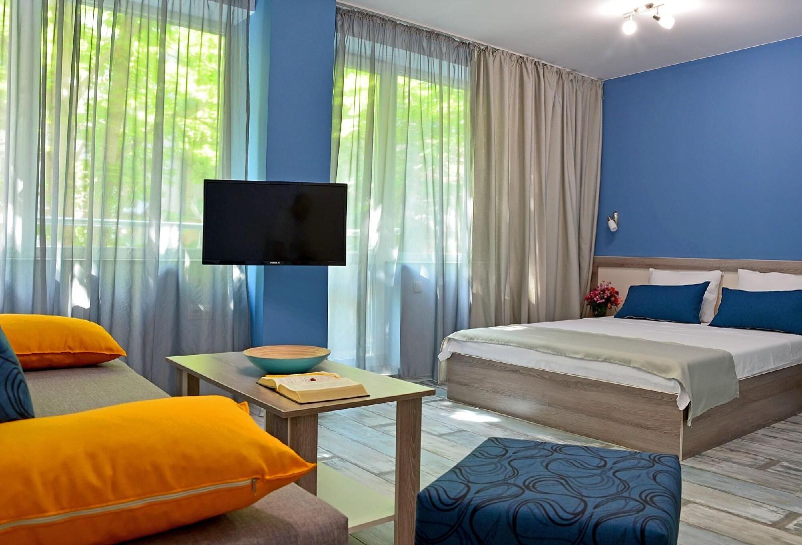 Visito Apart House