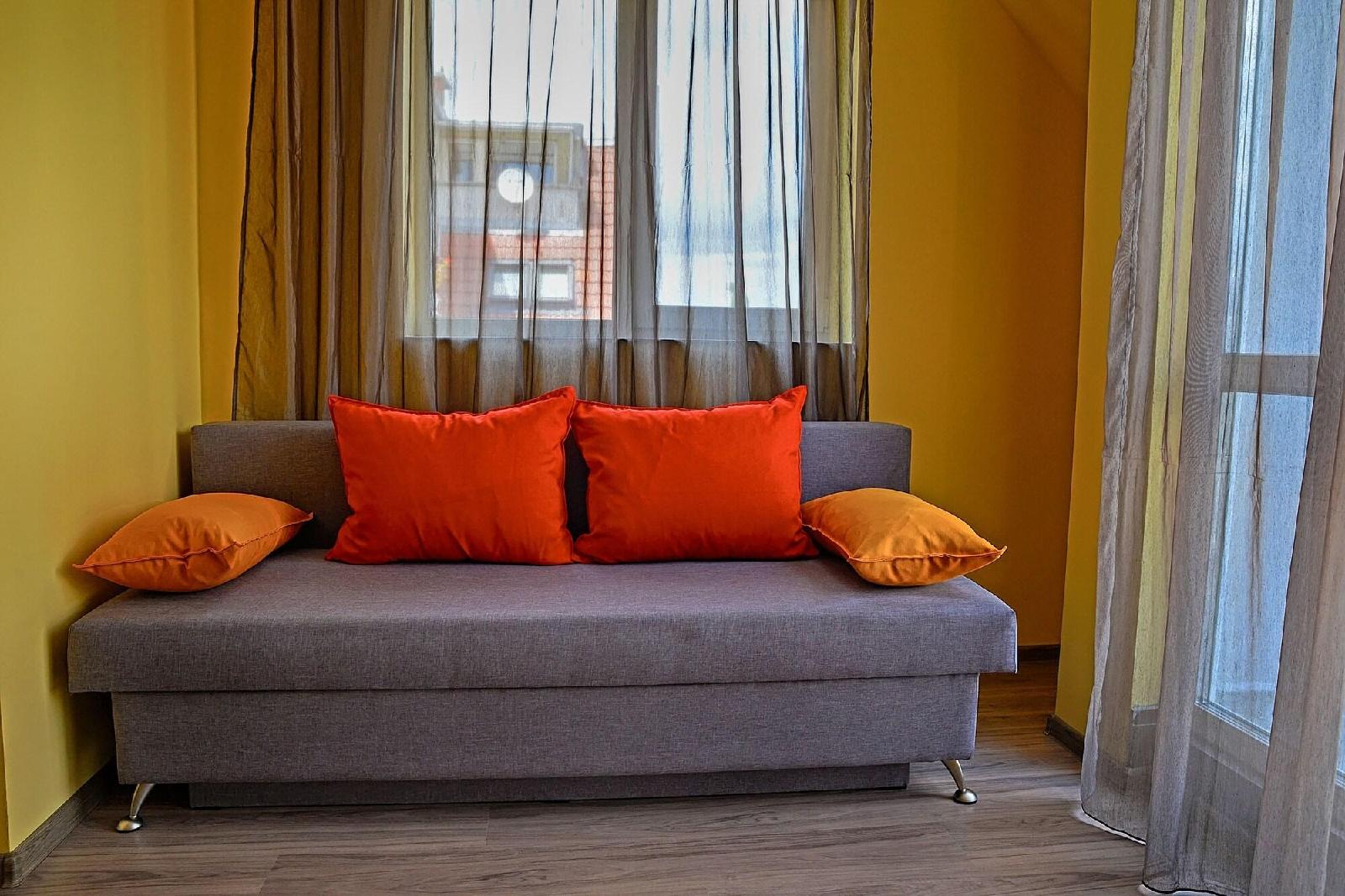 Visito Apart House