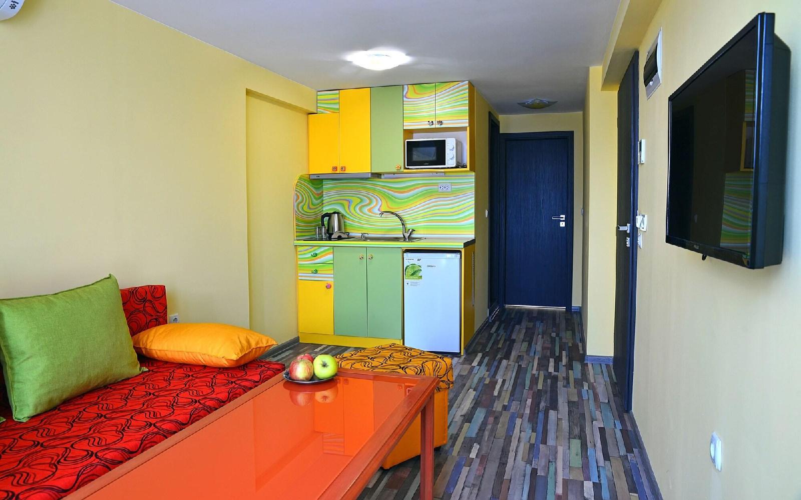Visito Apart House
