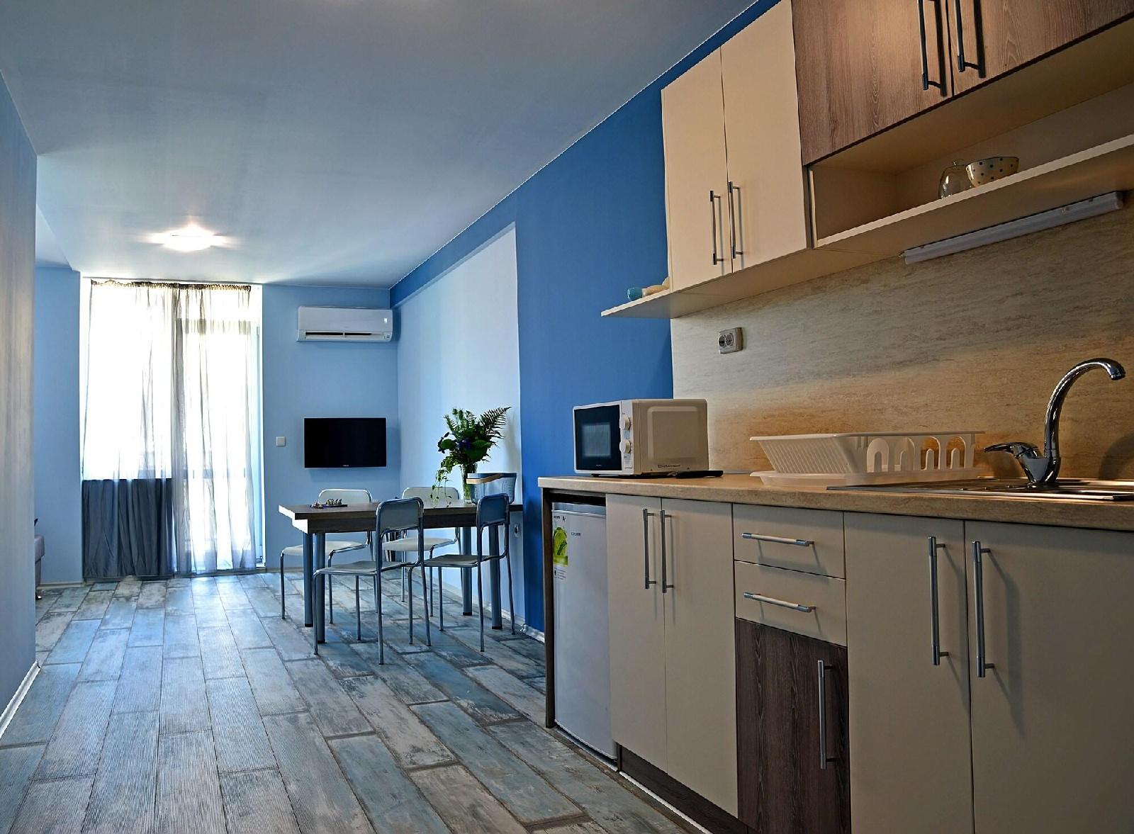 Visito Apart House