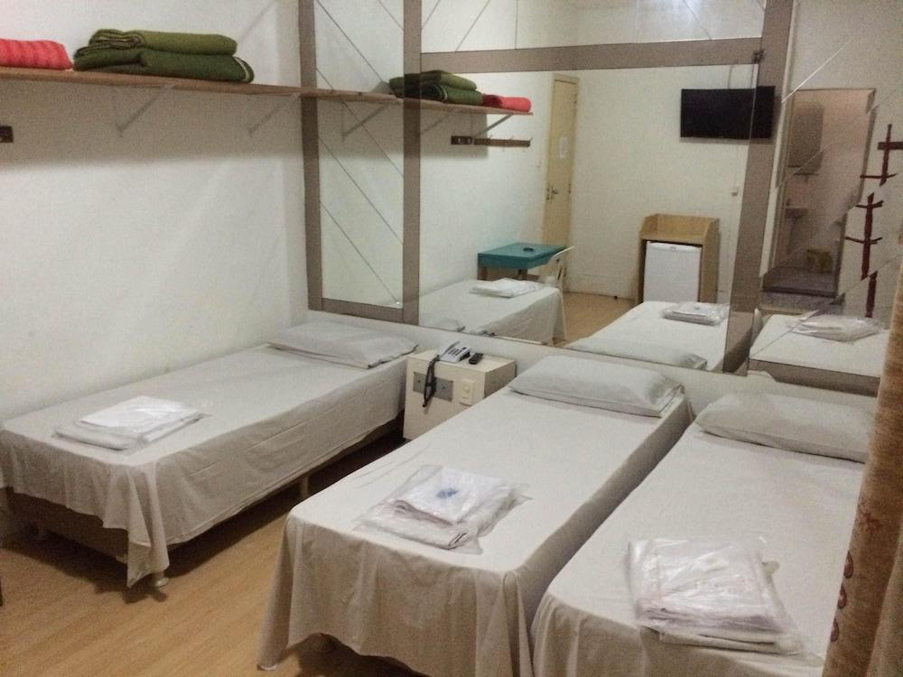 Girassol Carioca Hostel & Hotel by OYO Rooms