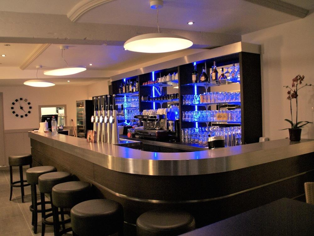 Hotel Du Cafe Des Arts