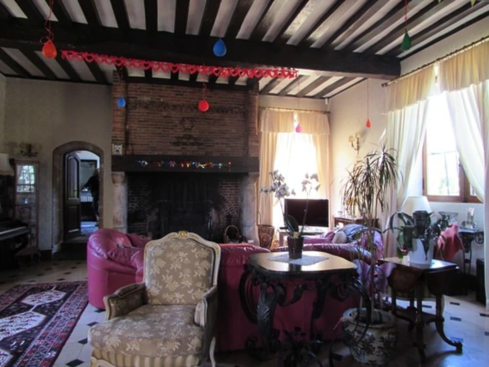 Le Manoir De Neuville