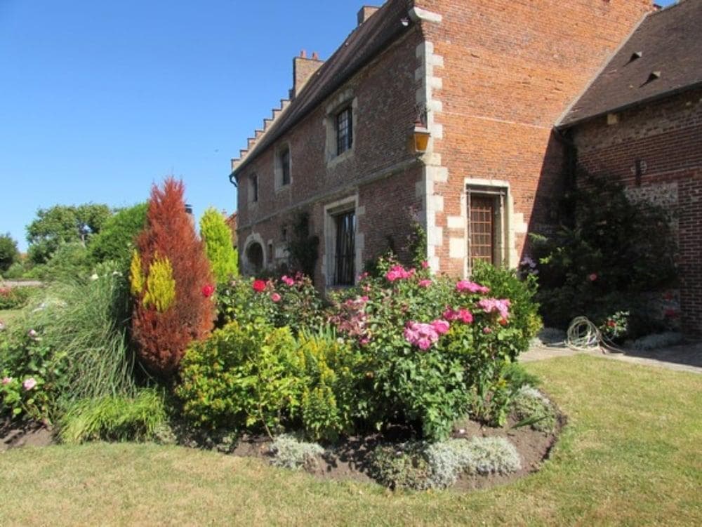 Le Manoir De Neuville