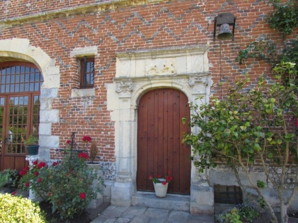 Le Manoir De Neuville