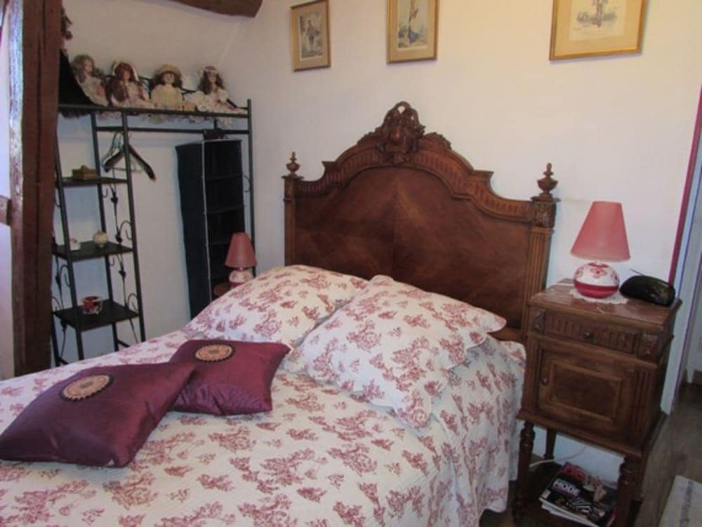 Le Manoir De Neuville