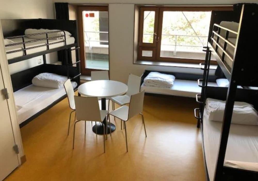 Auberge de Jeunesse Paris - Yves Robert