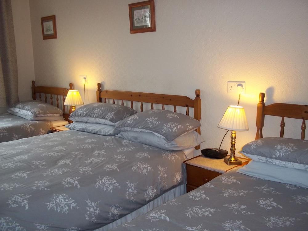 Bleriot's Guest House