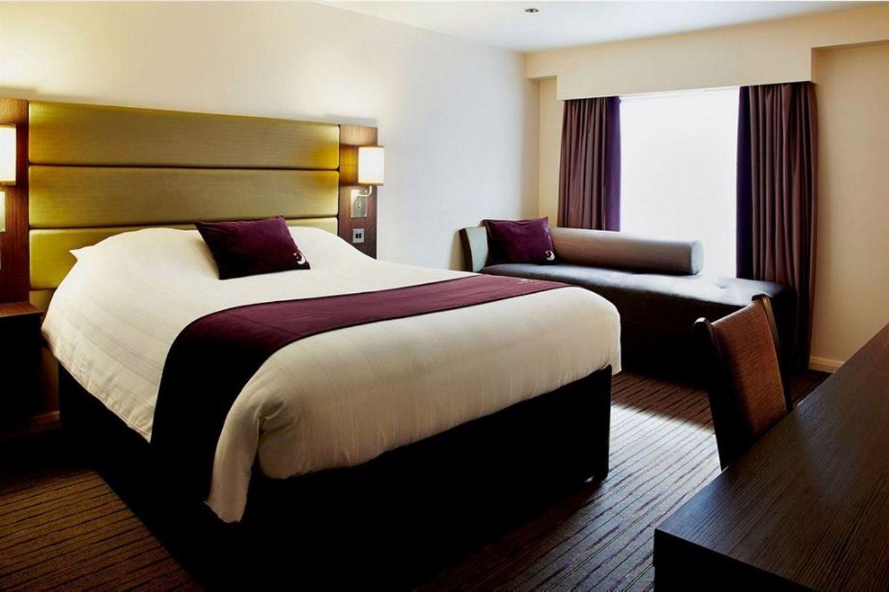 Premier Inn Leeds City Centre Whitehall Road Hotel