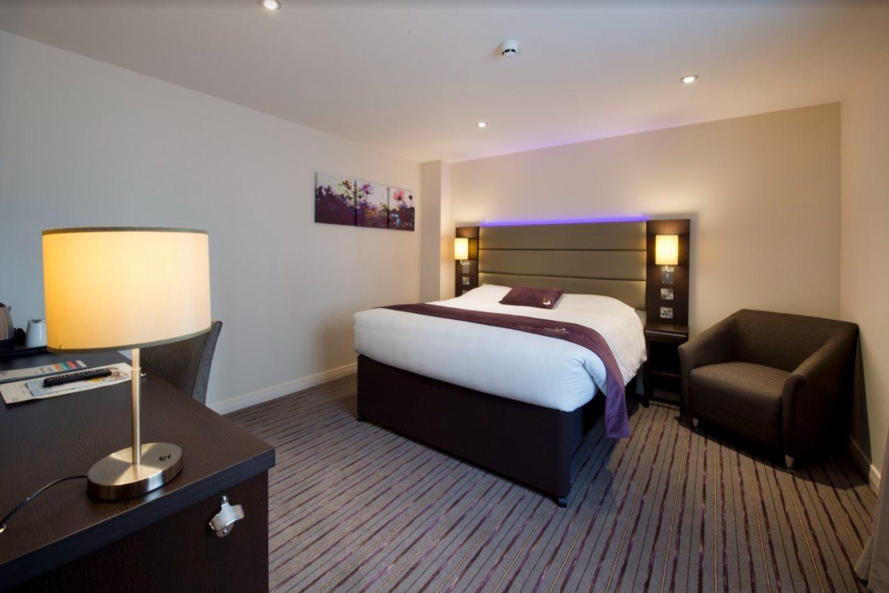 Premier Inn Leeds City Centre Whitehall Road Hotel