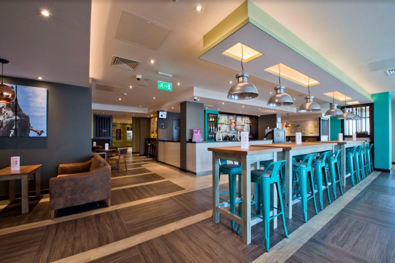 Premier Inn Leeds City Centre Whitehall Road Hotel