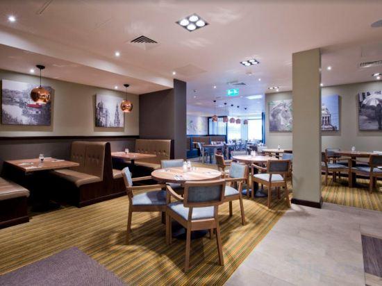 Premier Inn Leeds City Centre Whitehall Road Hotel
