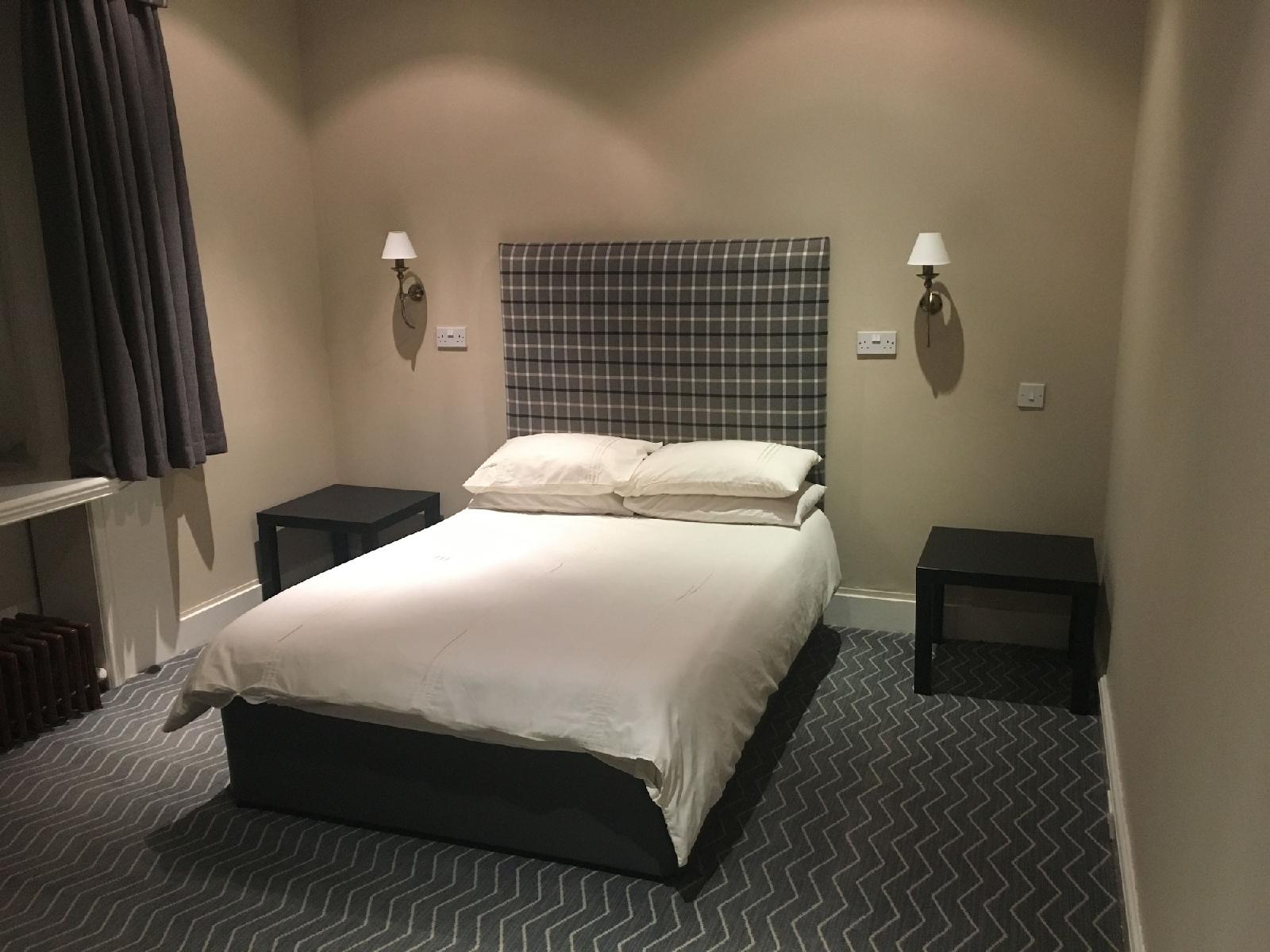 Crookston Hotel