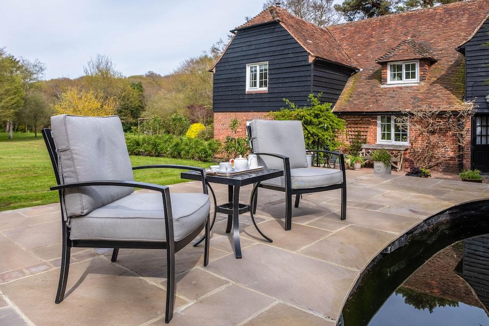 Stream House Luxury Bed & Breakfast
