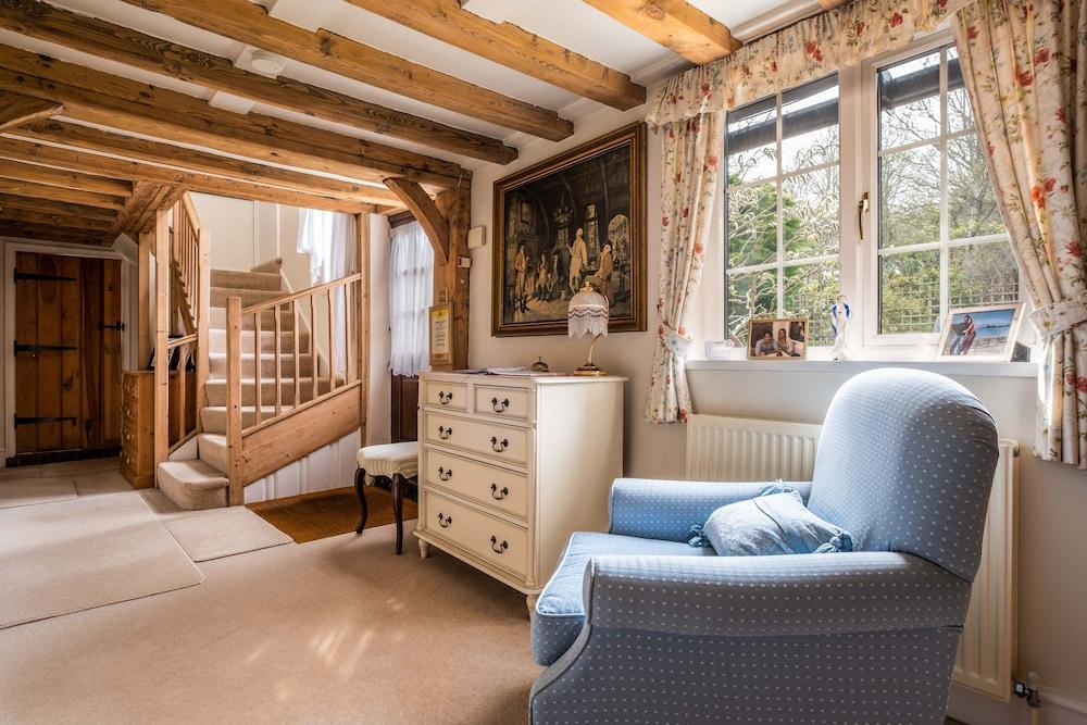 Stream House Luxury Bed & Breakfast