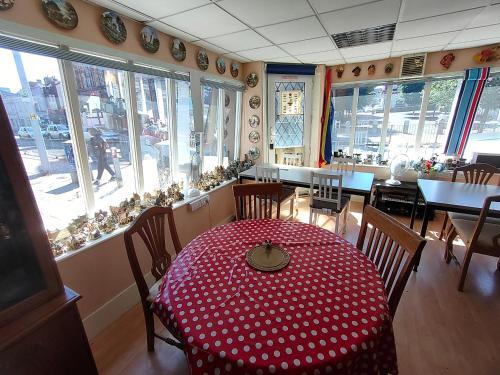 Plymouth Backpackers Hotel