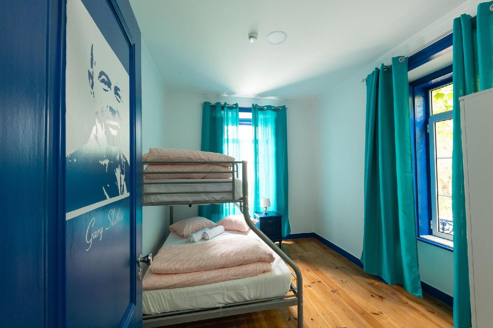 Help Yourself Hostels Parede