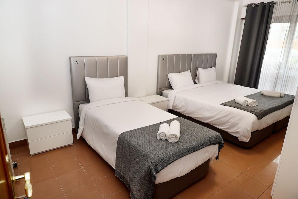 Lisbon Home Host - Hostel