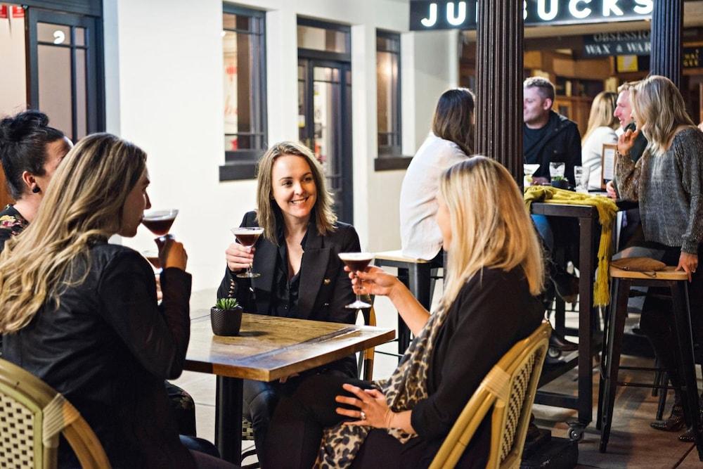 Woolpack Hotel