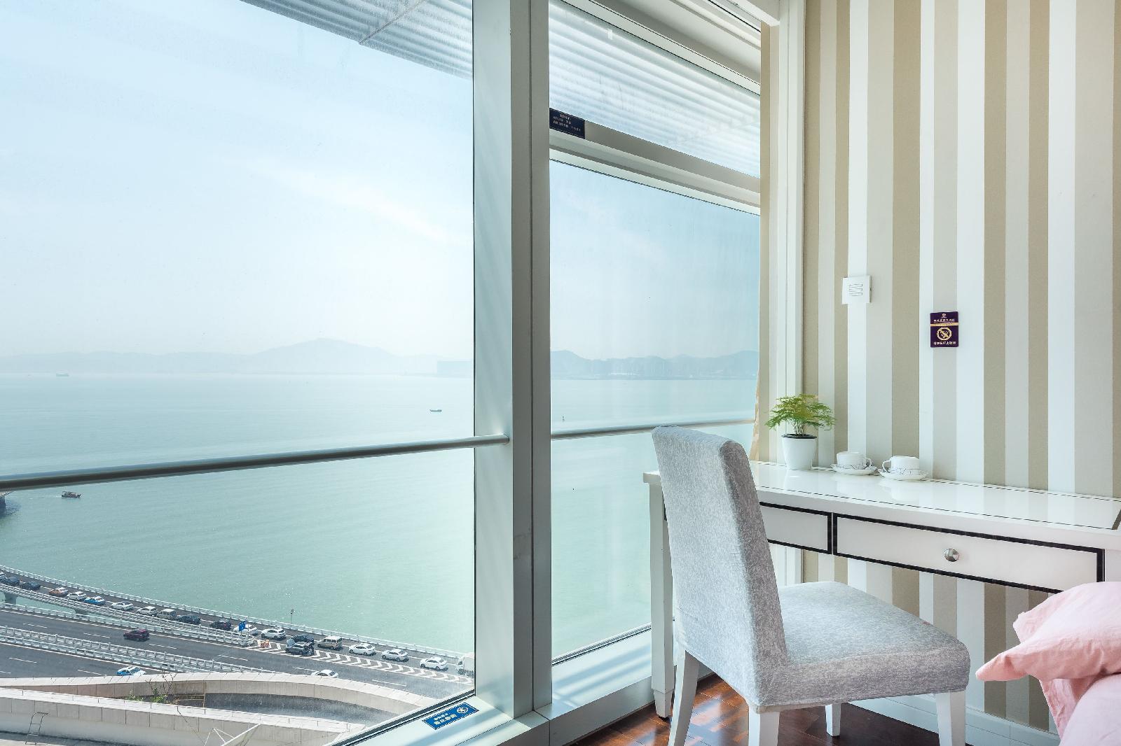 Twin Tower Anthony Seaview Apart-Hotel