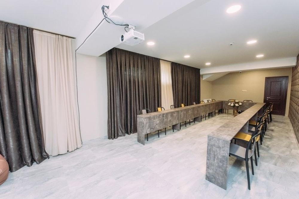Sapphire Hotel & Spa Bakuriani