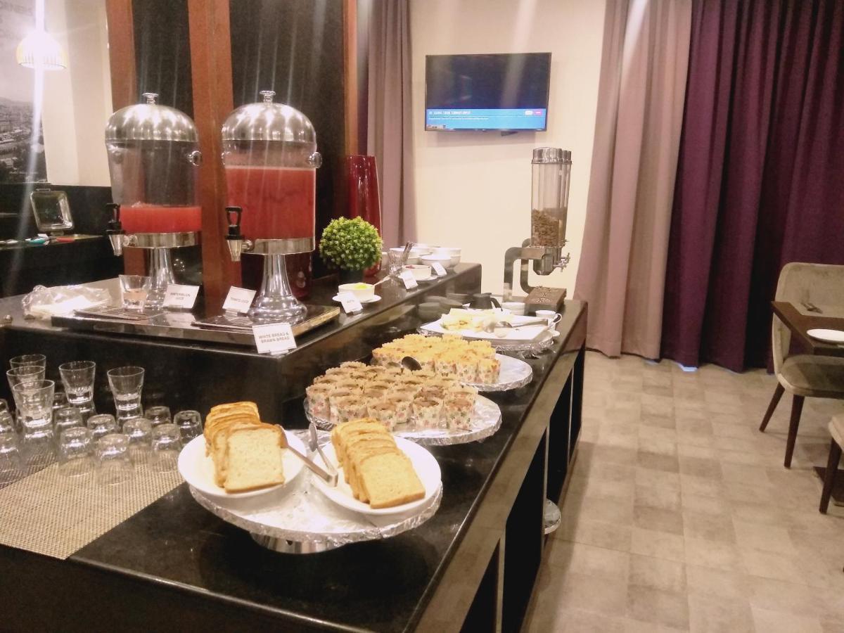 Mantris Hotel