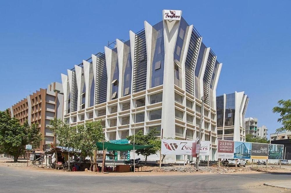 7wonders Hotel Gandhinagar