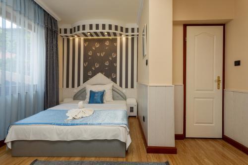 Illés Hotel