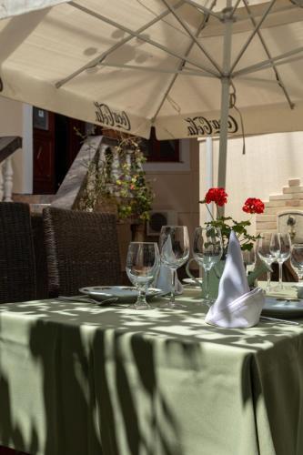 Illés Hotel