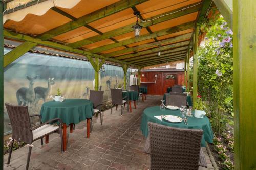 Illés Hotel