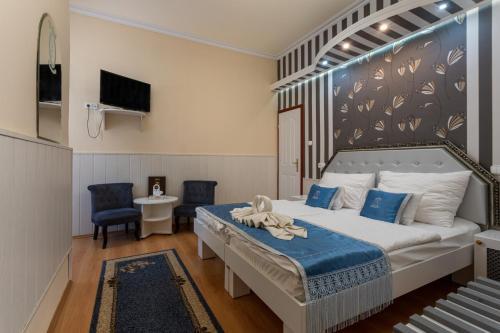 Illés Hotel