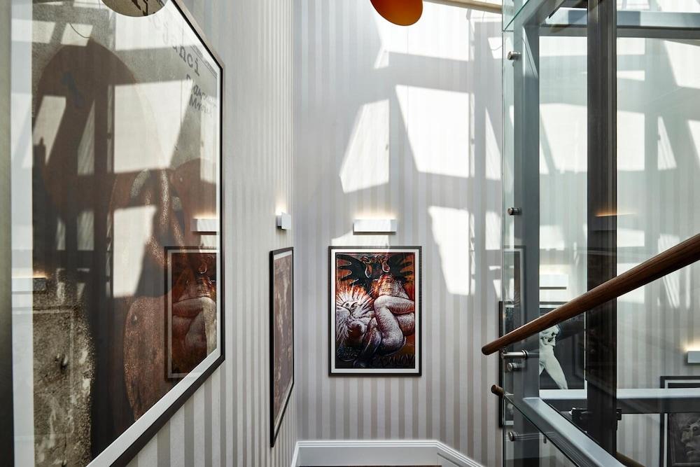 Hotel SixtySix