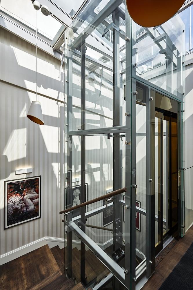 Hotel SixtySix