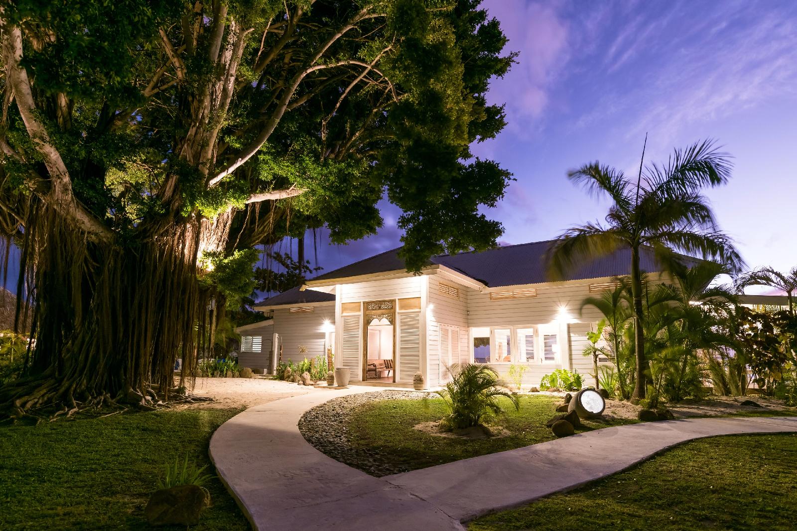 Moorea Beach Lodge