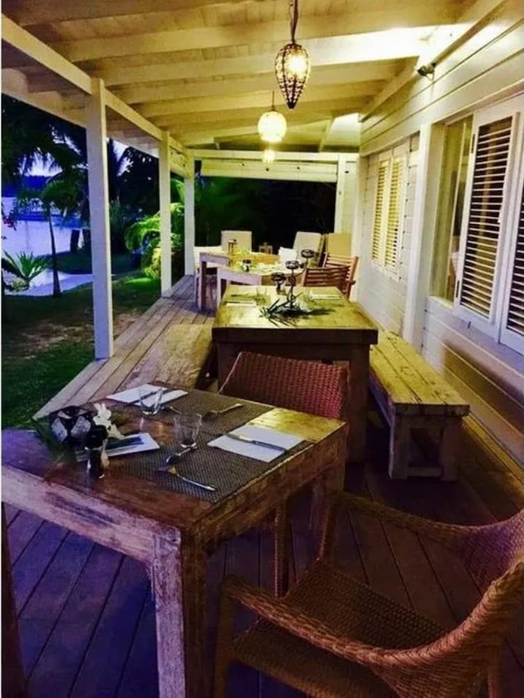 Moorea Beach Lodge