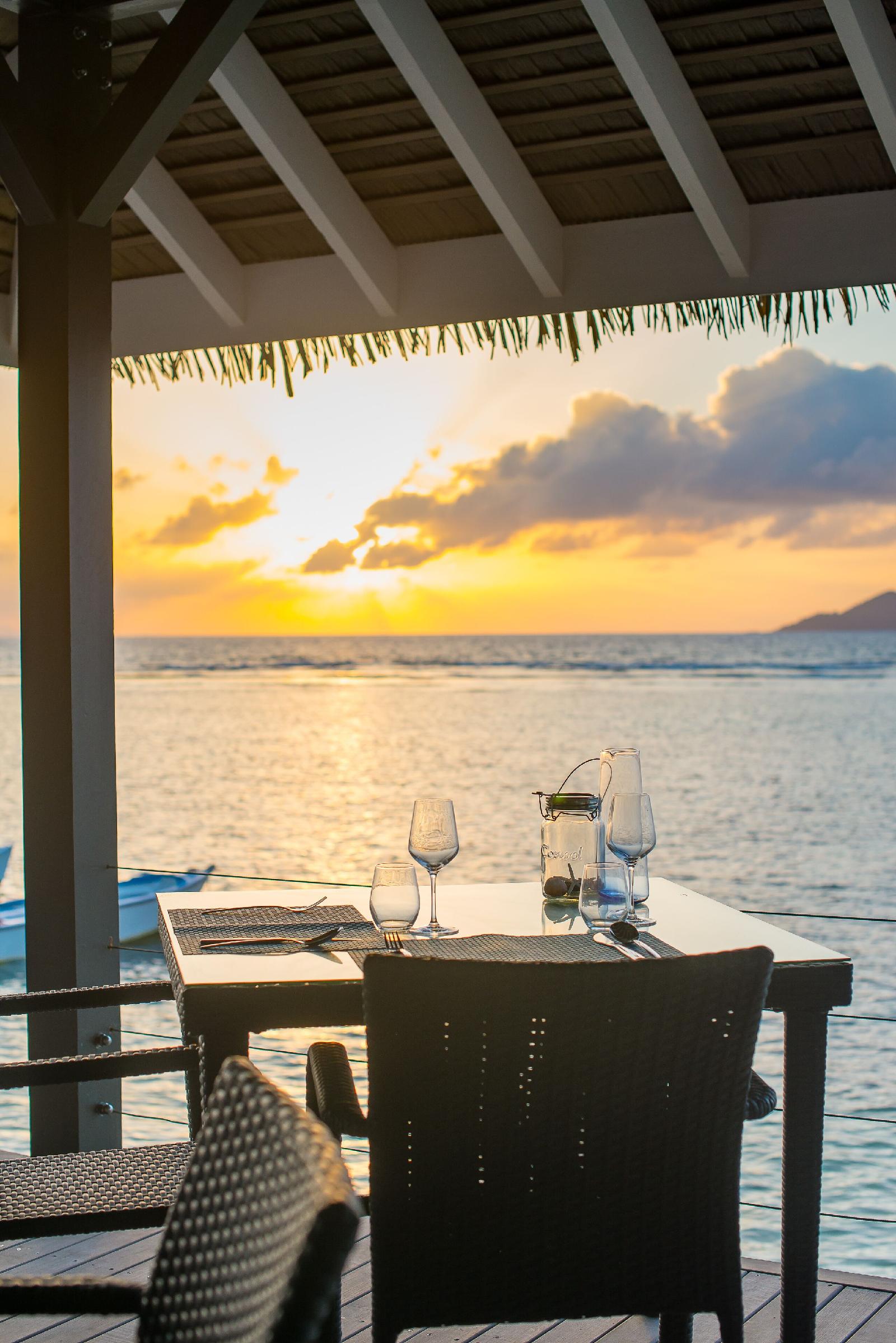 Le Nautique Luxury Waterfront Hotel