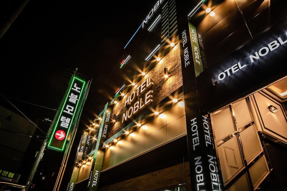 Noble Hotel