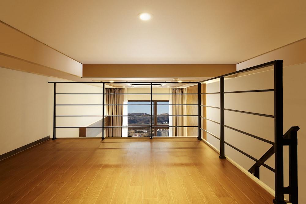 Ramada Hotel & Suites by Wyndham Gangwon Pyeongchang
