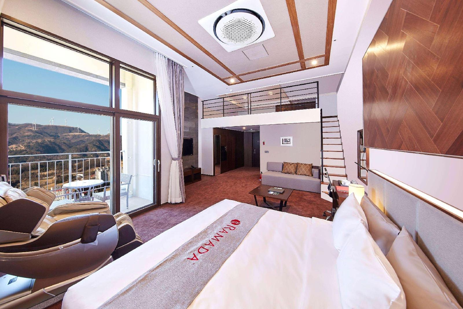 Ramada Hotel & Suites by Wyndham Gangwon Pyeongchang